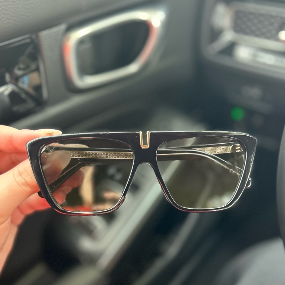 GIVENCHY UNISEX SUNGLASSES
